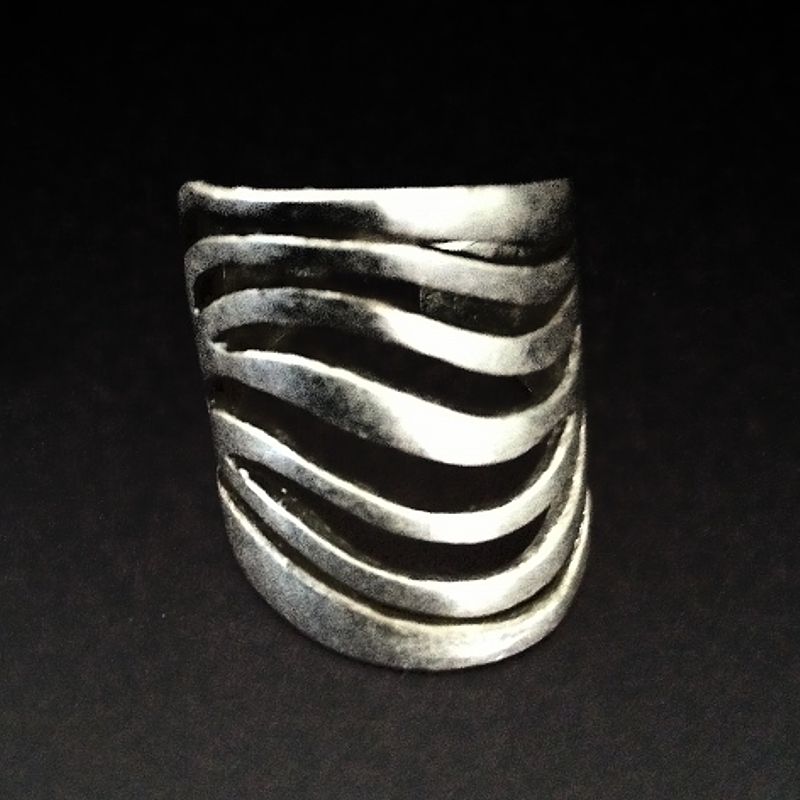 Seraglio Adjustable Wide Ring - Wavy - 3572 - Click Image to Close